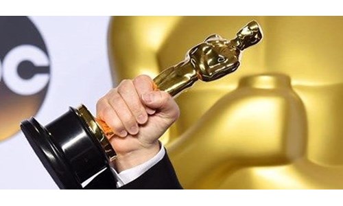 YİNE SUNUCUSUZ OSCAR TÖRENİ!